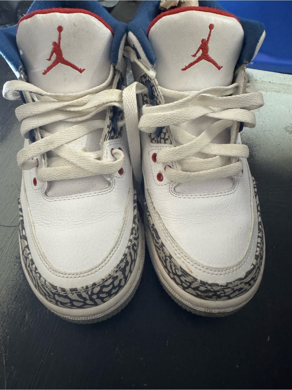 Air Jordan Kids' White/Red Basketball Shoes size Y6